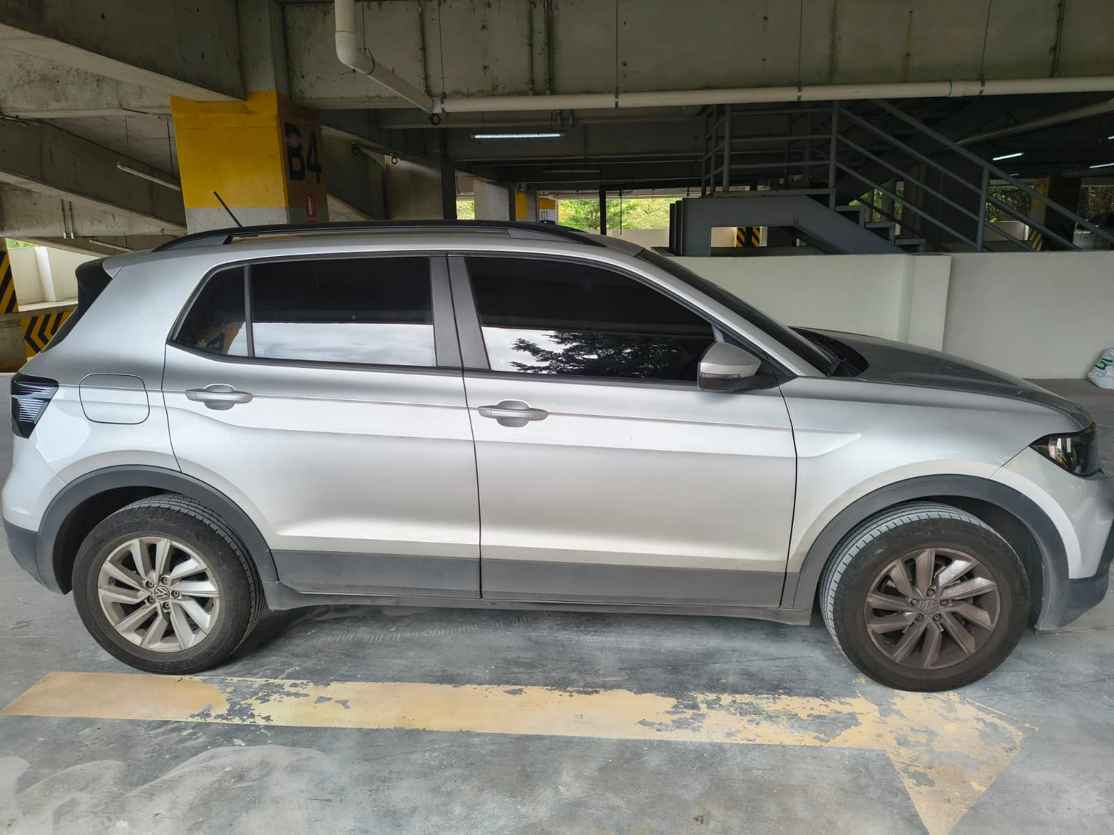 volkswagen-t-cross-2023-01 volkswagen-t-cross-2023-01