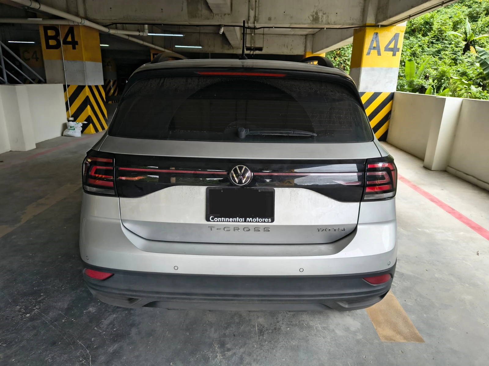 volkswagen-t-cross-2023-02 volkswagen-t-cross-2023-02